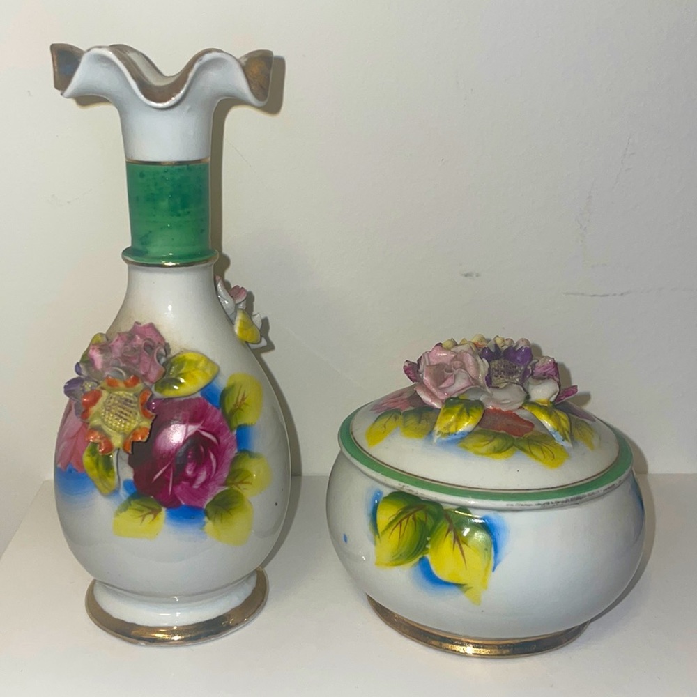 Vintage mini vase and trinket box